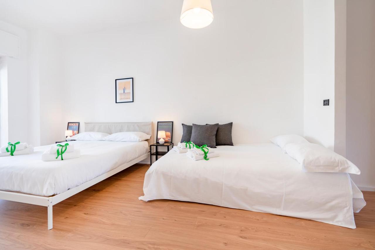 Central & Elegant Loft - With Balcony Bari Esterno foto